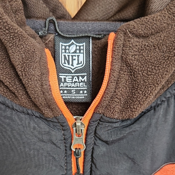 CLEVELAND BROWNS JACKET - Picture 2 of 8